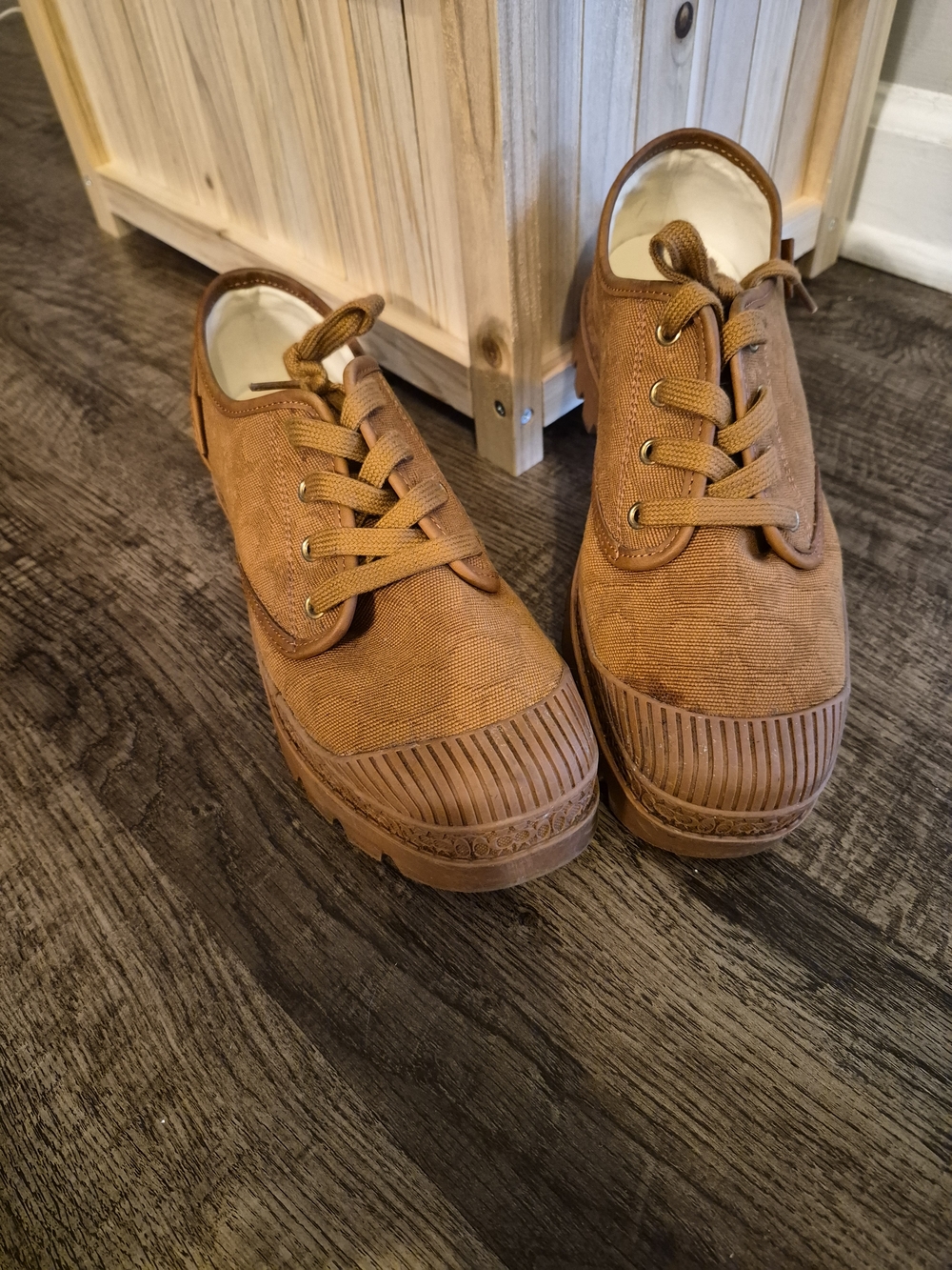 Coach Men's Low-Top Canvas Sneakers in Tan Brown - Picture 2 of 5